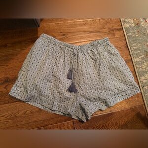 Cleobella Paloma Print Shorts size M perfect condition smoke pet free home